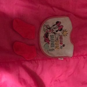 Bib and socks set
